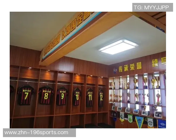 足球学校学费解析及各类培训班费用对比助您选择合适的足球教育机构 足球学校学费解析及各类培训班费用对比助您选择合适的足球教育机构